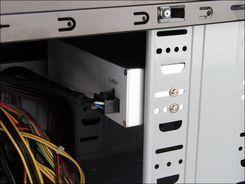 讓你數據無憂!數據寶迷你型UPS電源評測_硬件_科技時代_新浪網