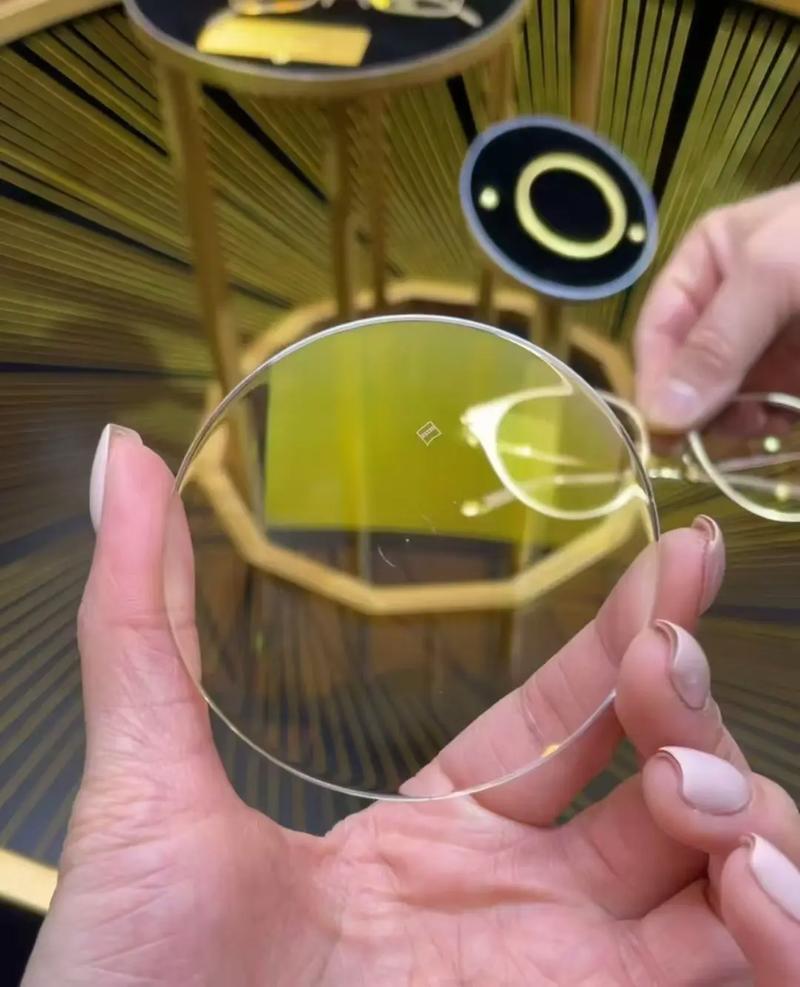 蔡司鎏金膜 2025古法黃光學鏡片，百年光學底蘊的閃耀新章